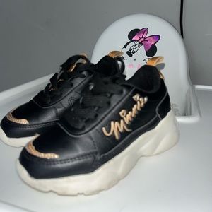 MInnie toddler platform sneaker size 8!